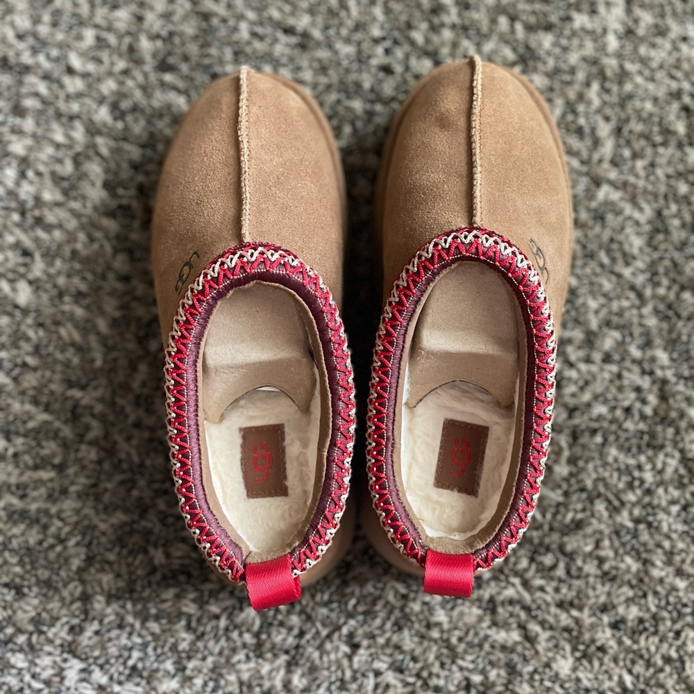 UGG Tan Suede Slippers with Red Accent